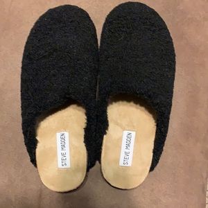 Steve Madden slides